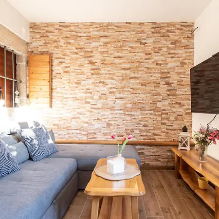 Apartment Amazing In With Wi-fi Donje Rastane